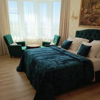 Продается 1-комнатная квартира, 42 м²