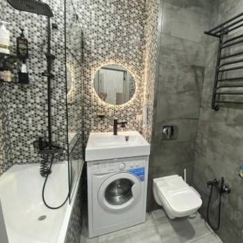 Сдается 1-комнатная квартира, 42 м²