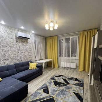Сдается 1-комнатная квартира, 40 м²