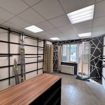 Продается Нежилое помещение, 50 м²