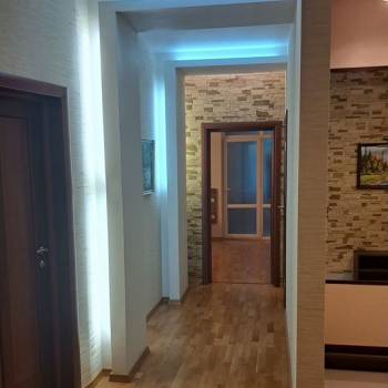 Сдается Многокомнатная квартира, 130 м²