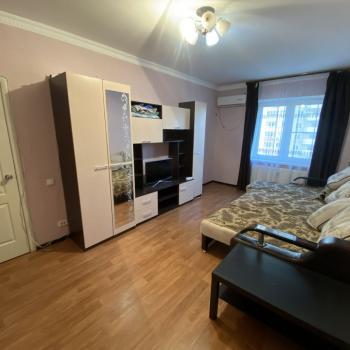 Сдается 2-х комнатная квартира, 65 м²