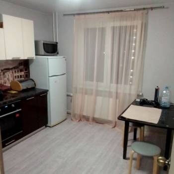 Сдается 1-комнатная квартира, 37 м²