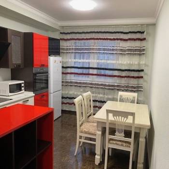 Сдается 1-комнатная квартира, 47 м²