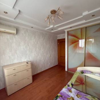 Продается 3-х комнатная квартира, 63 м²