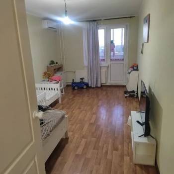 Продается 1-комнатная квартира, 43,2 м²