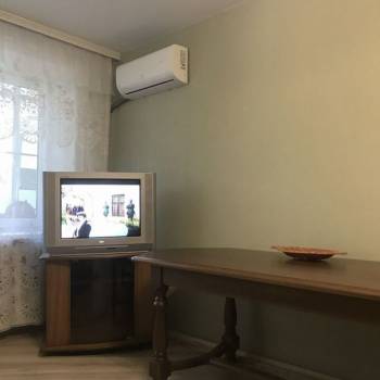 Сдается 1-комнатная квартира, 45 м²