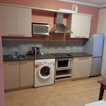 Сдается 1-комнатная квартира, 37 м²