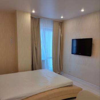 Сдается Многокомнатная квартира, 100 м²