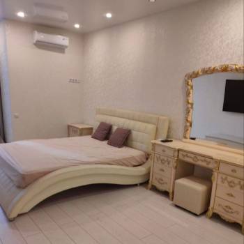 Сдается Многокомнатная квартира, 100 м²