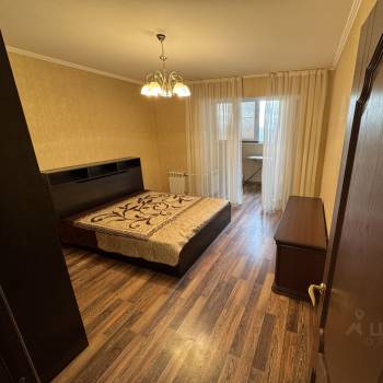 Сдается 2-х комнатная квартира, 75 м²