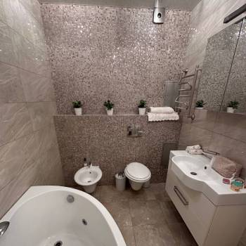 Сдается Многокомнатная квартира, 120 м²