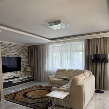 Продается 3-х комнатная квартира, 100 м²