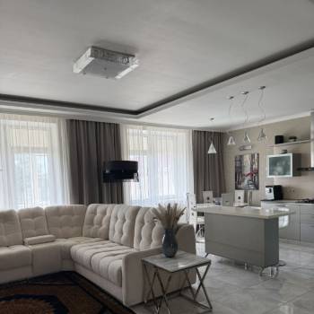 Продается 3-х комнатная квартира, 100 м²