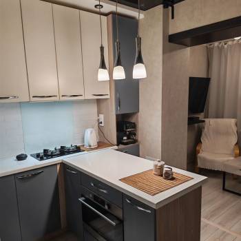 Продается 1-комнатная квартира, 37 м²