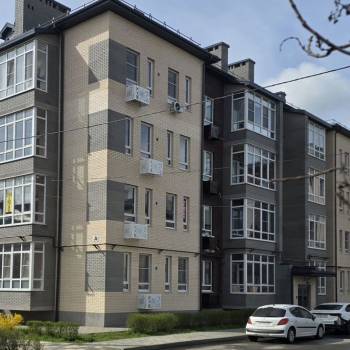 Продается 1-комнатная квартира, 46 м²