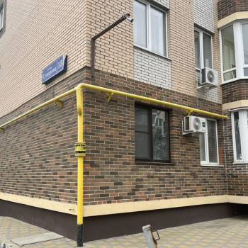 Продается 1-комнатная квартира, 122 м²