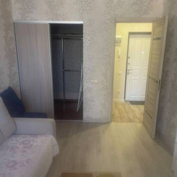 Продается 1-комнатная квартира, 32 м²