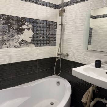 Сдается 1-комнатная квартира, 54 м²