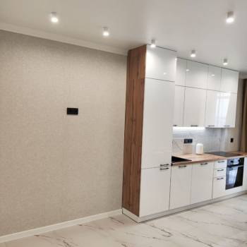 Продается 1-комнатная квартира, 40 м²