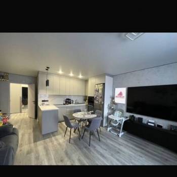 Продается 1-комнатная квартира, 58 м²