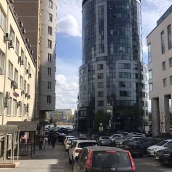 Сдается Нежилое помещение, 240 м²