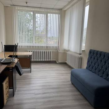 Сдается Нежилое помещение, 700 м²