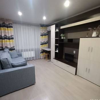 Сдается 1-комнатная квартира, 38 м²