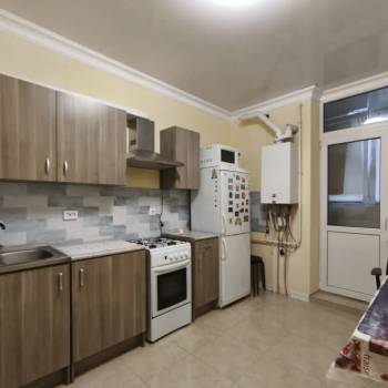 Продается 1-комнатная квартира, 40 м²
