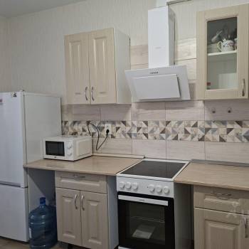 Сдается 1-комнатная квартира, 38 м²
