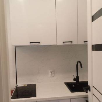 Продается 1-комнатная квартира, 17 м²