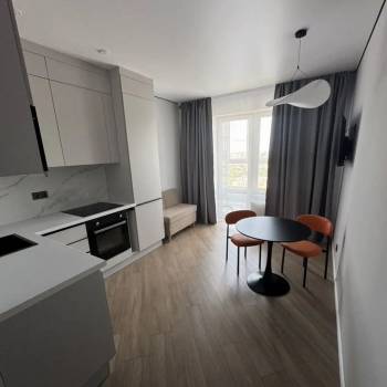 Продается 1-комнатная квартира, 38 м²