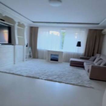 Сдается Многокомнатная квартира, 130 м²