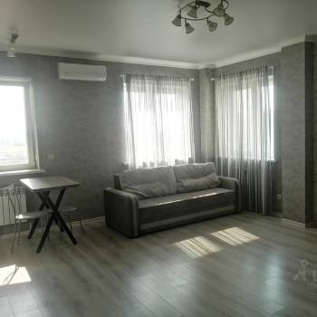 Сдается 1-комнатная квартира, 45 м²