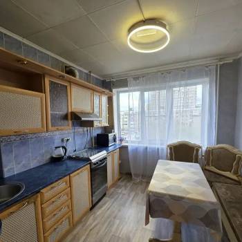 Сдается Многокомнатная квартира, 60 м²