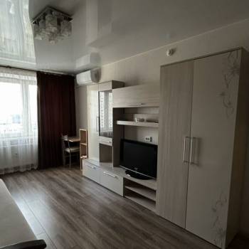 Сдается 1-комнатная квартира, 39 м²