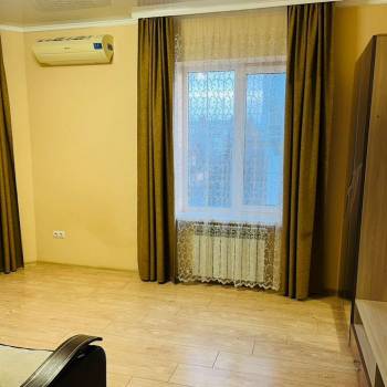 Сдается 1-комнатная квартира, 42 м²