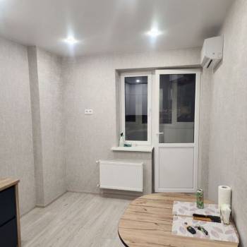 Продается 1-комнатная квартира, 40 м²