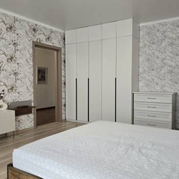Продается 3-х комнатная квартира, 128,4 м²