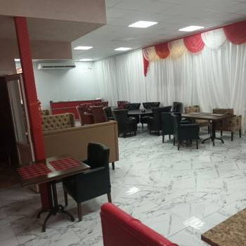 Сдается Нежилое помещение, 450 м²