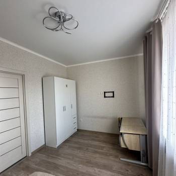 Сдается Многокомнатная квартира, 80 м²