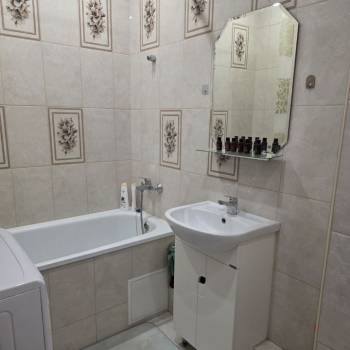 Продается 1-комнатная квартира, 50,4 м²