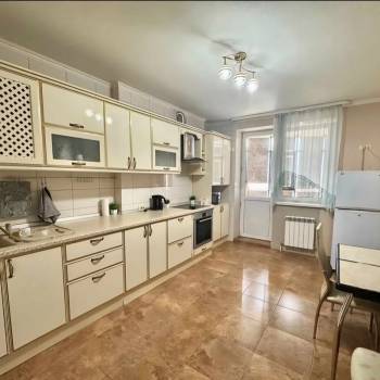 Продается 1-комнатная квартира, 49,1 м²