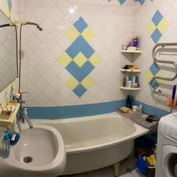 Продается 3-х комнатная квартира, 64 м²