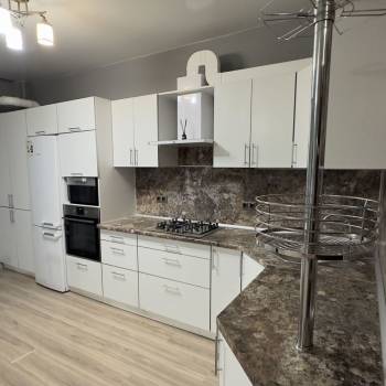 Продается 1-комнатная квартира, 41,4 м²