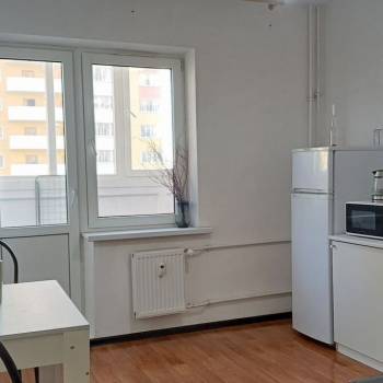 Сдается 1-комнатная квартира, 38 м²