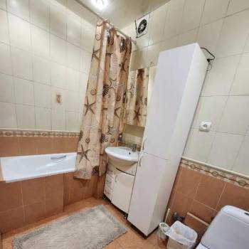 Продается 3-х комнатная квартира, 56 м²