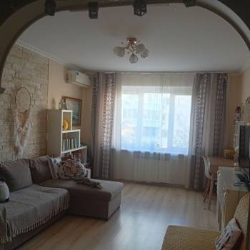 Продается 3-х комнатная квартира, 61,7 м²