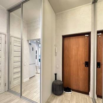 Сдается 1-комнатная квартира, 51,1 м²