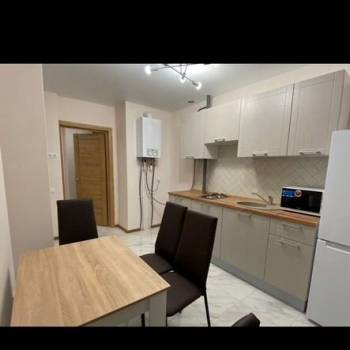 Сдается 1-комнатная квартира, 35 м²